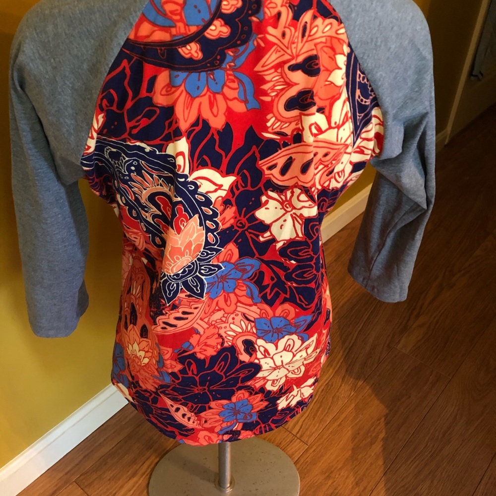 LulaRoe Randy tee - Picture 3 of 3